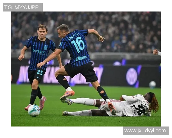 足球球星一个月工资曝光,顶级球员收入令人咋舌,差距巨大! 足球球星一个月工资曝光,顶级球员收入令人咋舌,差距巨大!