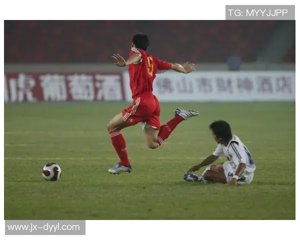 球星友谊足球赛:跨越国界的友谊与激情碰撞的精彩时刻 球星友谊足球赛:跨越国界的友谊与激情碰撞的精彩时刻