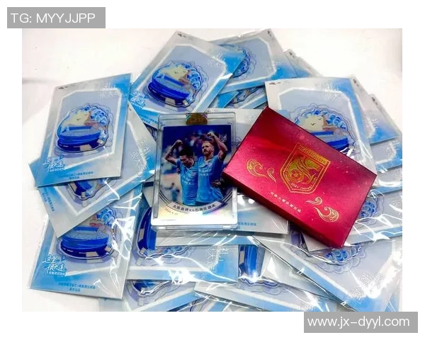 限量版足球球星卡拆解全过程揭秘 让我们一起探索珍贵卡片的价值与秘密